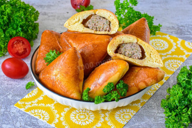 Пирожки с мясом в аэрогриле