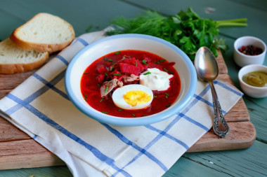 Свекольник с курицей