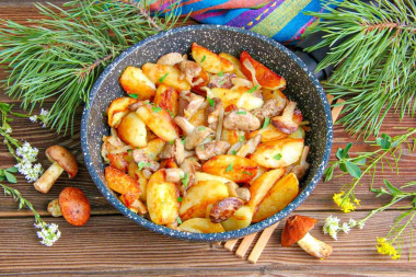 Маслята жареные с картошкой