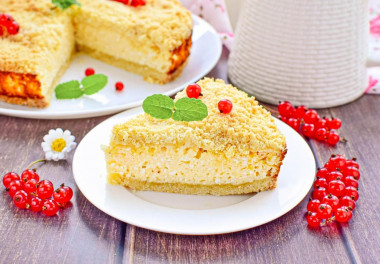 Пирог Крошка в духовке с творогом