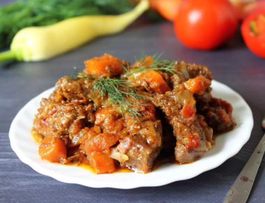 Говядина тушеная с овощами в мультиварке