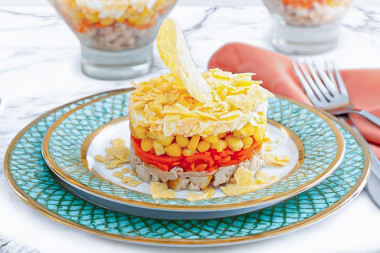 Салат Парус с чипсами