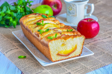 Шарлотка с творогом и яблоками в духовке