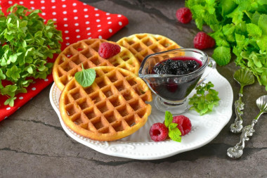 Белковые вафли в вафельнице