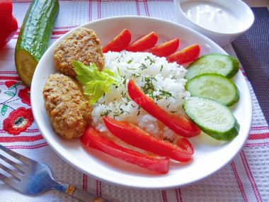 Котлеты из фарша на пару в мультиварке