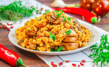Плов из перловки с мясом