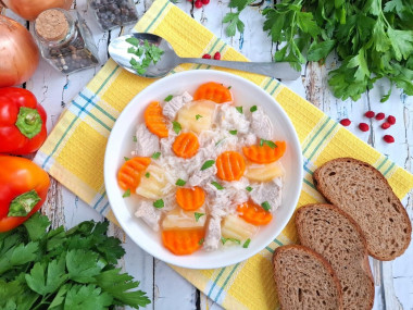 Суп с мясом и вермишелью