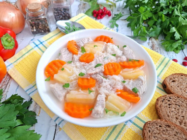 Суп с мясом и вермишелью