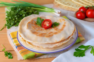 Наан индийская лепешка с чесноком