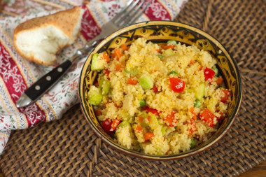 Кускус овощной с горошком