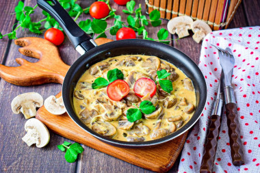 Жареные грибы с сыром