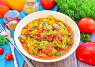 Овощное рагу с мясом кабачками и картошкой