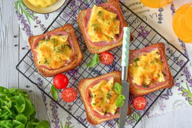 Горячие бутерброды с ананасом и сыром запечённые в духовке