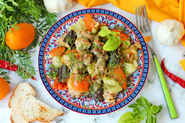 Свинина тушеная с овощами по-домашнему