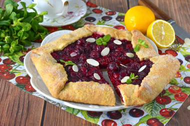 Галета с вишней