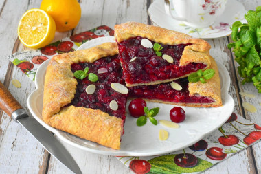 Галета с вишней