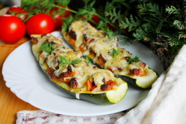 Говядина с кабачками в духовке