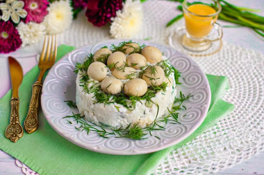 Салат Грибное Лукошко с шампиньонами