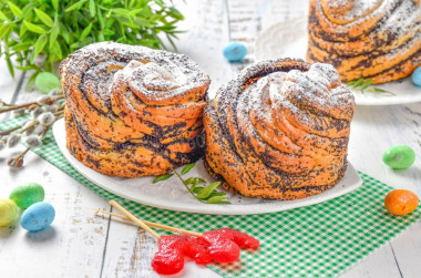 Кулич пасхальный с маком краффин