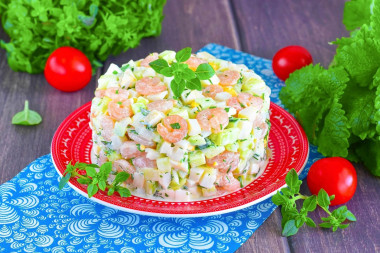 Салат кальмары креветки яйца