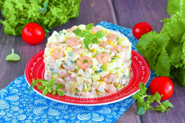 Салат кальмары креветки яйца