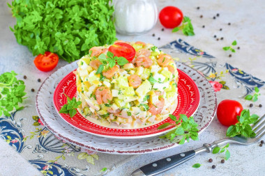 Салат кальмары креветки яйца