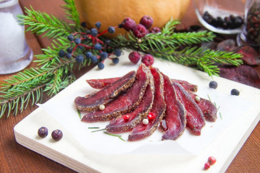 Вяленая гусиная грудка