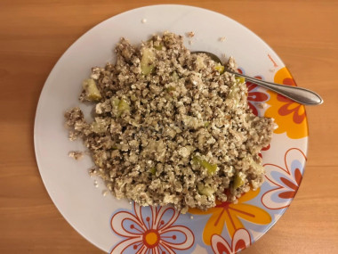 гречка с творогом, печёным яблоком и грецким орехом
