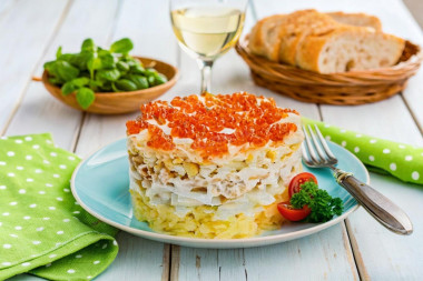 Салат Царский с икрой и кальмарами