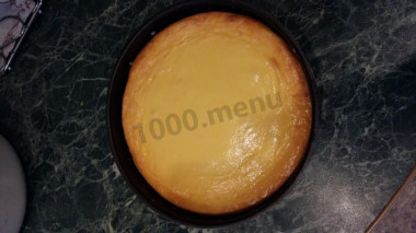Запеканка простая из творога и сгущенки из трех продуктов