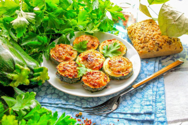 Кабачки с фаршем на сковороде кружочками