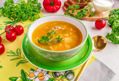 Суп гороховый классический с мясом