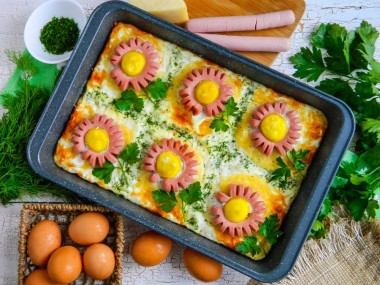 Запеканка Солнышки из пюре с сосисками в духовке