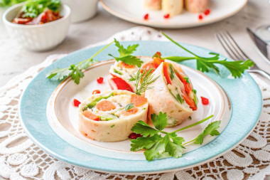 Лаваш с красной рыбой и творожным сыром рулет