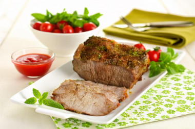 Говядина куском в духовке в фольге