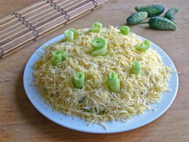 Салат Нежность с курицей огурцом и сыром