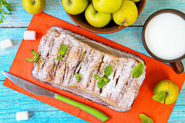 Кекс с яблоками в духовке