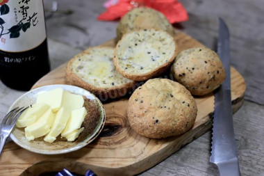 Булочки из псиллиума с миндальной мукой в духовке