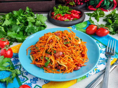 Салат с красной фасолью и корейской морковью