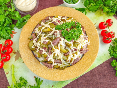 Салат из куриных сердечек