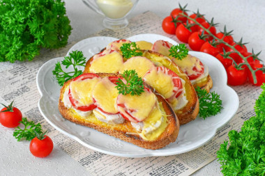 Горячие бутерброды с курицей