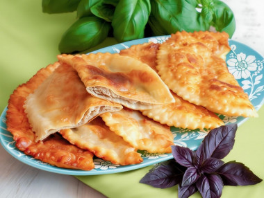 Чебуреки из заварного теста