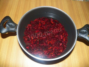 Рецепт - Густое лобио из фасоли со специями - Шаг 2 -  Заливаем фасоль водой так, чтобы фасоль занимала четверть всего объема.