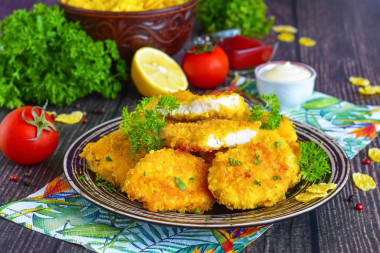 Курица в панировке на сковороде