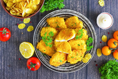 Курица в панировке на сковороде