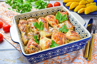 Курица с луком в духовке