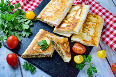 Мясо в лаваше