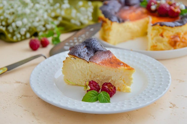 Испанский чизкейк Святого Себастьяна баскский чизкейк