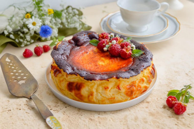 Испанский чизкейк Святого Себастьяна баскский чизкейк