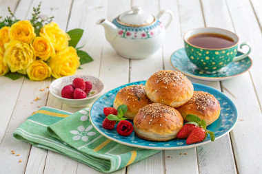 Булочки молочные